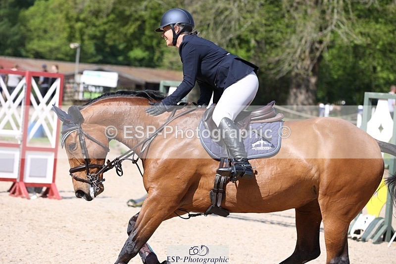 230513-103943-03945 - Cls 18 Snr 1.05m Open