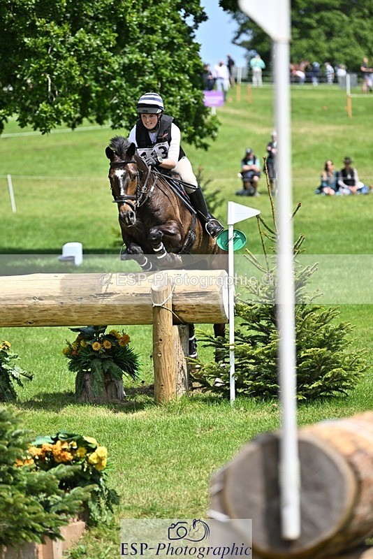 240525-131235-14350 - 113-MONANORE_GOLD-Jemima_Hughes