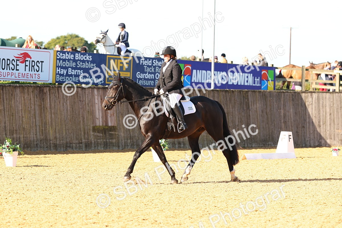SBM_39744 - D18 - Grand Tour Championship - Novice 34