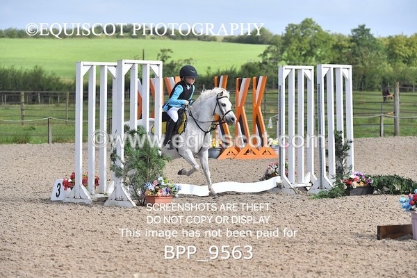 BPP_9563 - CLASS 1 SAT Derby Show Jumping 20CM,
