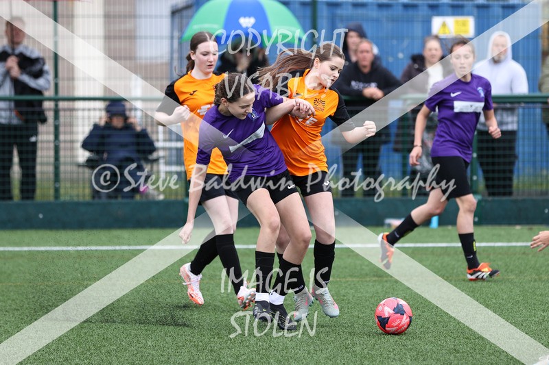 1DX31392 - Sat 6th U12 Girls