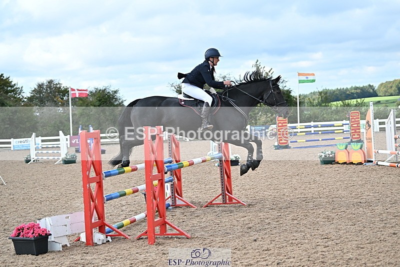 241005A-122620-03610 - SAT Cls 18 1.05m Amateur Quali