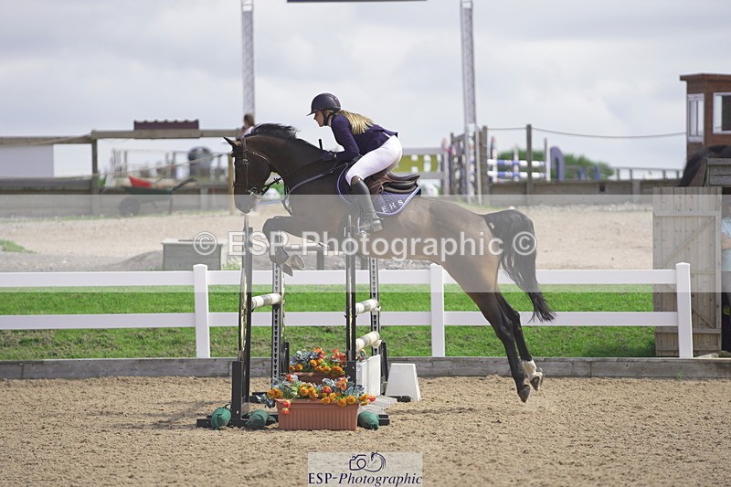 230810A-131254-02348 - Cls 4 1.05m Amateur Quali