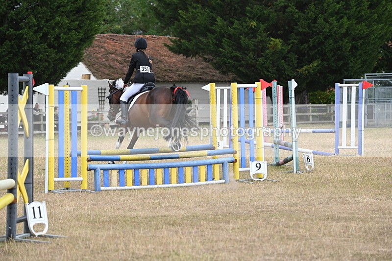 WJ6_0841 - Class 14 Intermediate Jumping 75cm