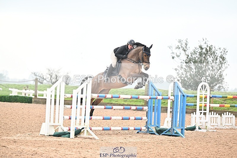250122-140214-00557 - Cls 6 Foxhunter and 1.20m