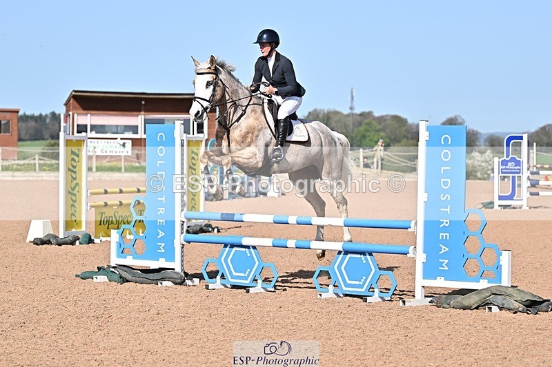 260408-102112-00133 - Cls 2 British Novice and 90cm