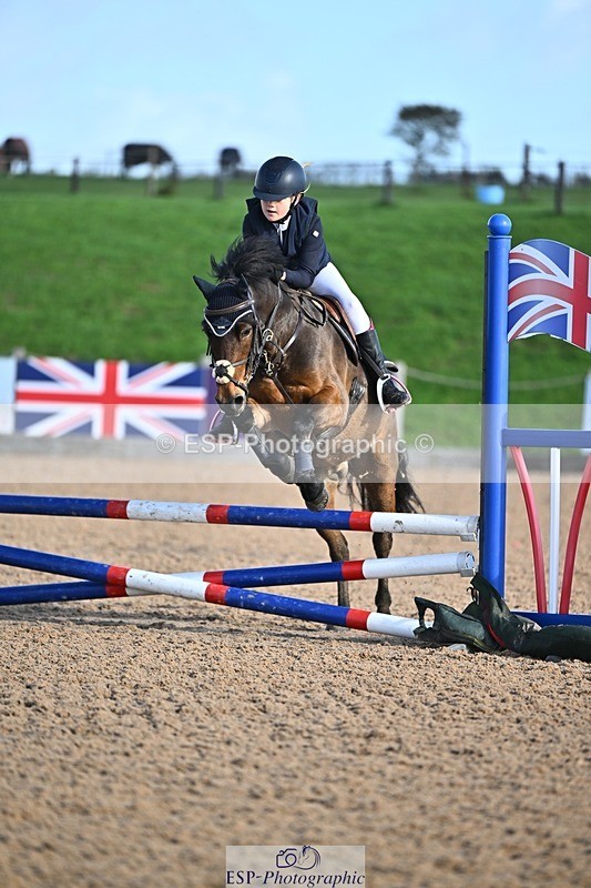 261027-115325-00087 - Clear Round and 60cm