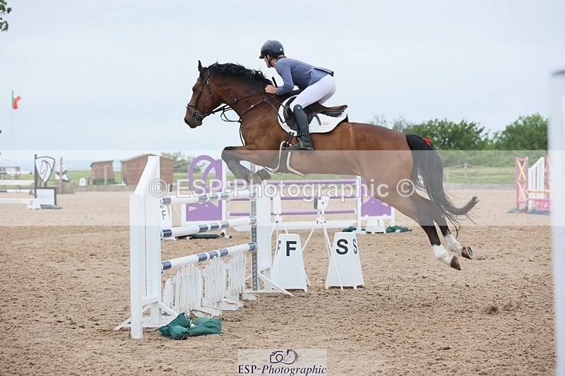 250524-125346-04832 - Cls 15 Snr Fox 1st Rnd