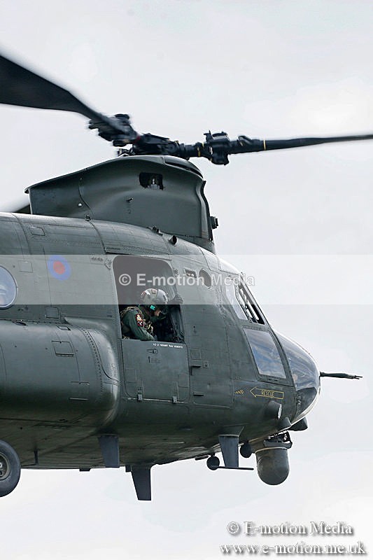 PE270719 0229a - Alton Barnes White Horse re-chalking 29/07/19