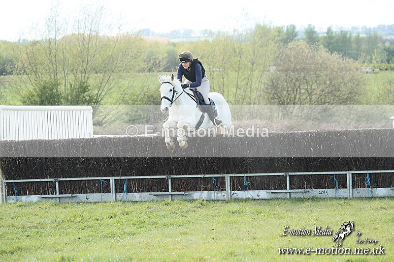 PtP 210425  1329 - Paxford Races Easter Monday 21/04/25