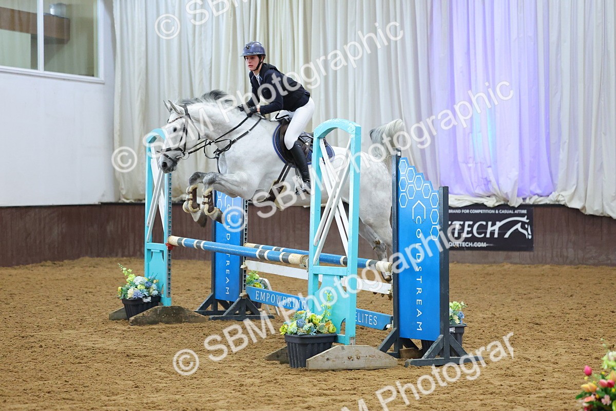 SBM_010099 - Class 21 - Nupafeed Supplements Senior Discovery/ 1m Open - First Round (1.00m)