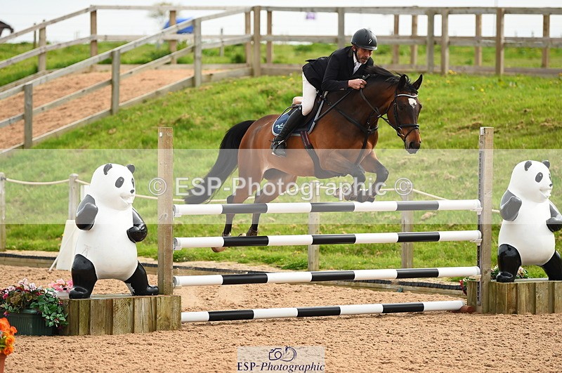 230504A-091434-00305 - Cls 8 Snr Foxhunter