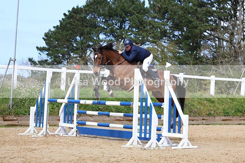 3E7A1424 - Class 6: Senior 1.05m