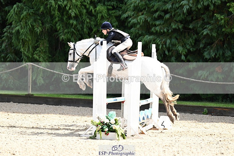 240824X-113005-25249 - 70cm Round 2 10.30 to 12.10