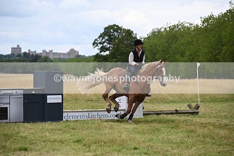 WJ6_4974 - Time at Jump 13:04 to 13:34
