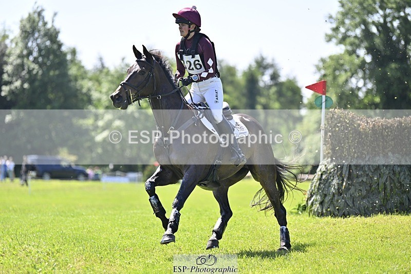 240525-110635-12427 - 326-BALLINAMEEN_BOYLE-Georgie_Selley