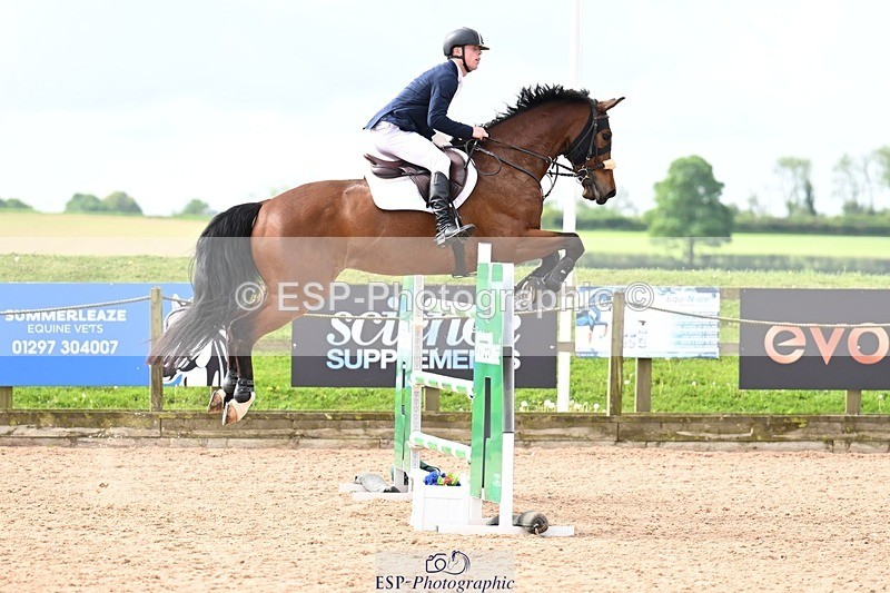260507-100306-01383 - Cls 1 Snr Foxhunter