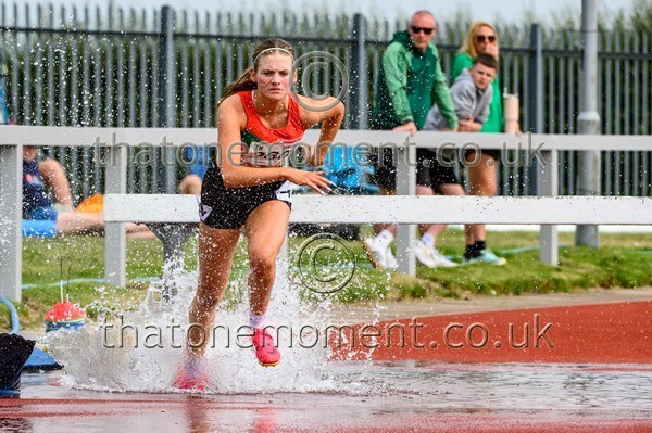 Age25SUN-929588 - Track Female Set One