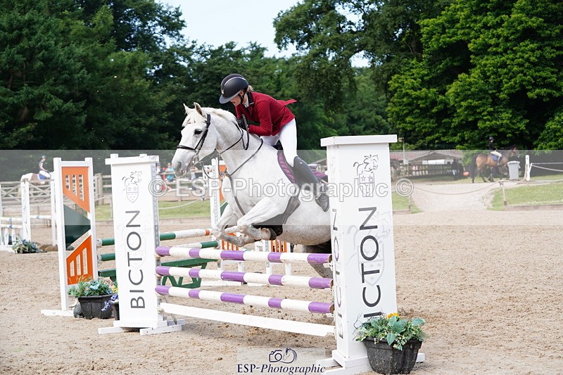 250615A-102052-10086 - Class 43 British Novice 90cm Open