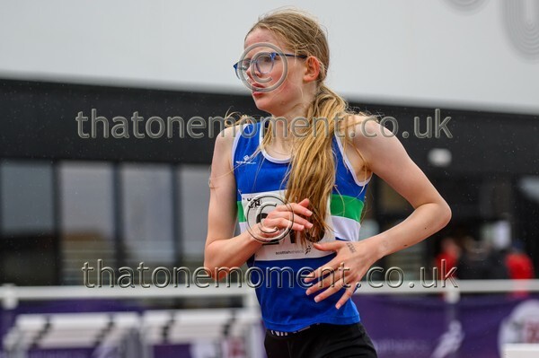 ComMast25-910503 - Track Female Set Two