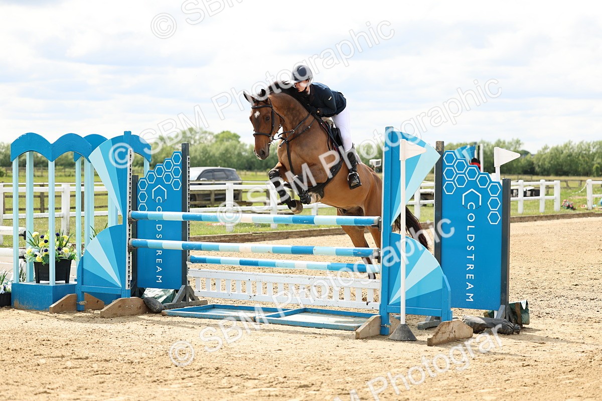 SBM_006020 - Class 19 - Senior Newcomers - 1.10m