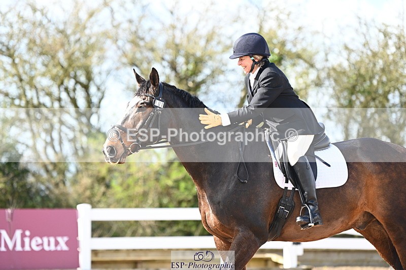 240323A-133231-03133 - UnA Medium 71