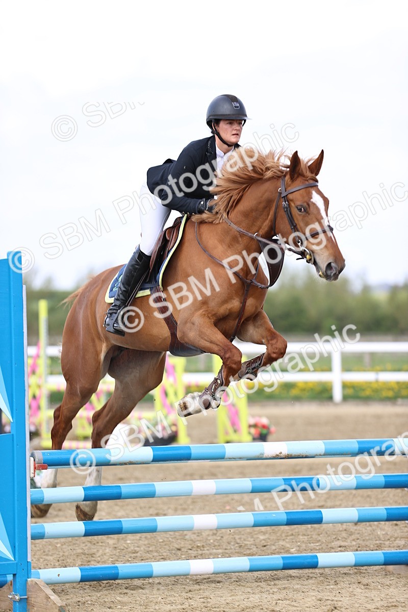 SBM_5183 - Class 9 - Senior British Novice - 90cm