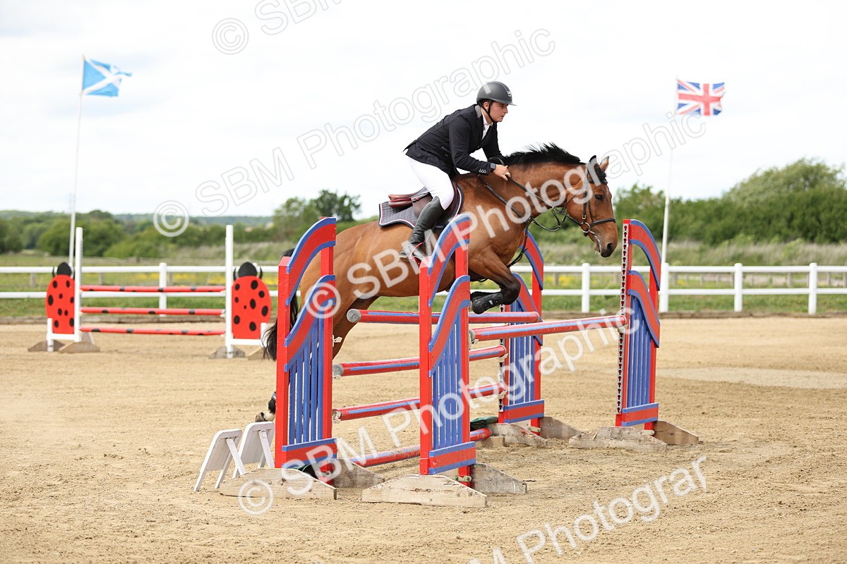 SBM_000884 - Class 4 - Senior Newcomers - 1.10m