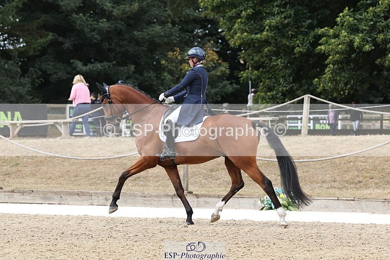 250809A-113803-02802 - 071-Abbie.NewburySeagry.Viceroy