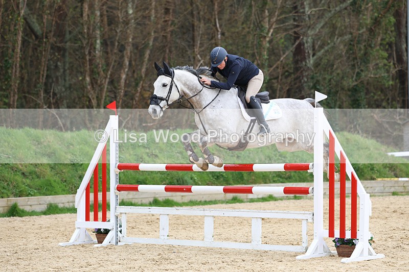 3E7A7645 - Class 8: Senior Newcomers/1.10m open