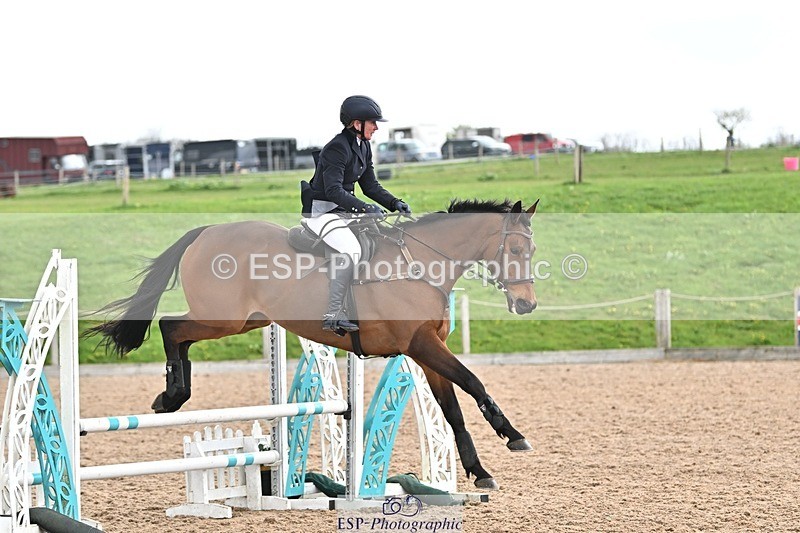 250414-104301-00207 - 80cm Round 1