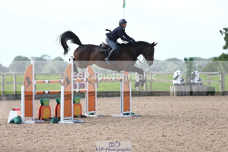 230812A-121214-08926 - Cls 32 Foxhunter