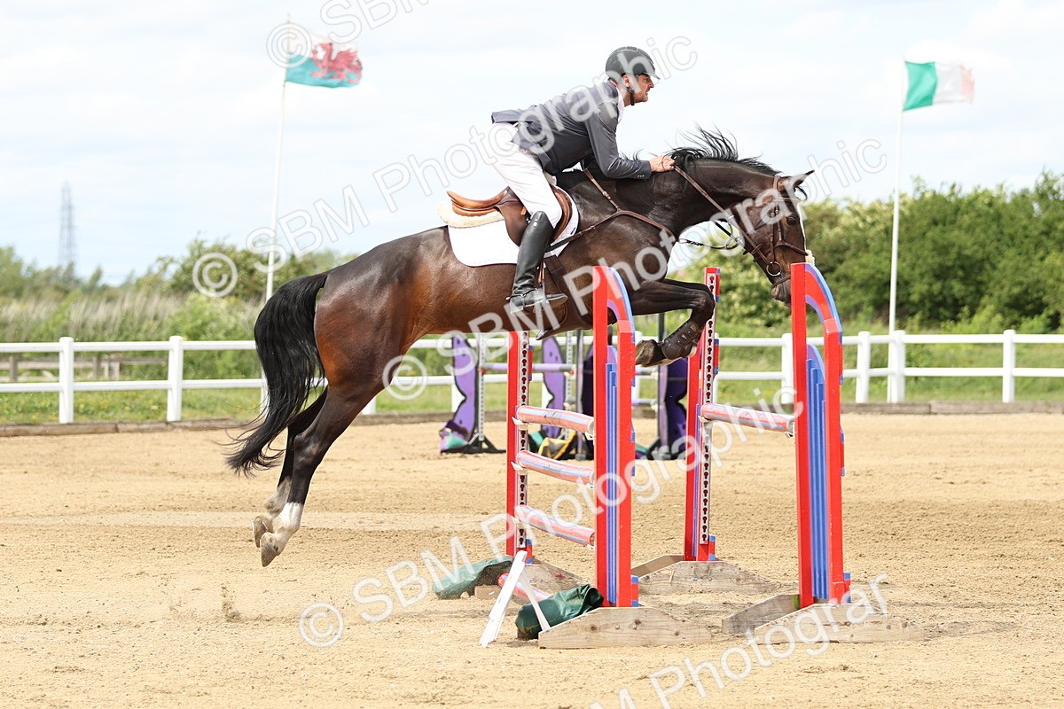 SBM_001101 - Class 4 - Senior Newcomers - 1.10m