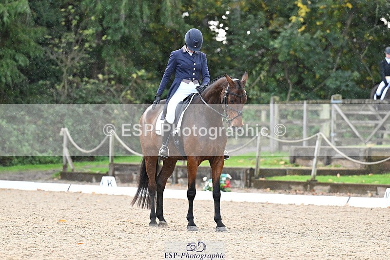 251023A-145832-05642 - B-158-Hannah.Hobhouse