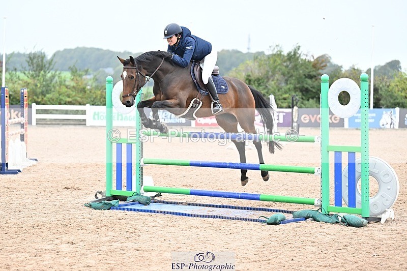 250917-132929-00683 - Cls 4 Newcomers and 1.10m Open