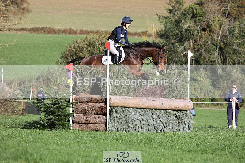 241025-111645-06446 - 015-Katie.Corbin-SPORTSFIELD.U2