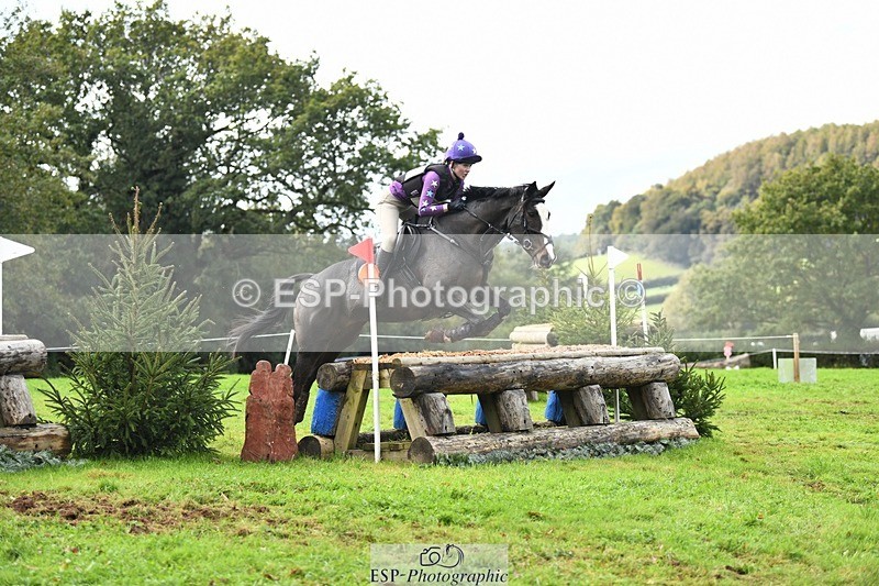 231021-132355-18021 - 427-COMBE.BREEZE-Gemma.Wells-SC+XC