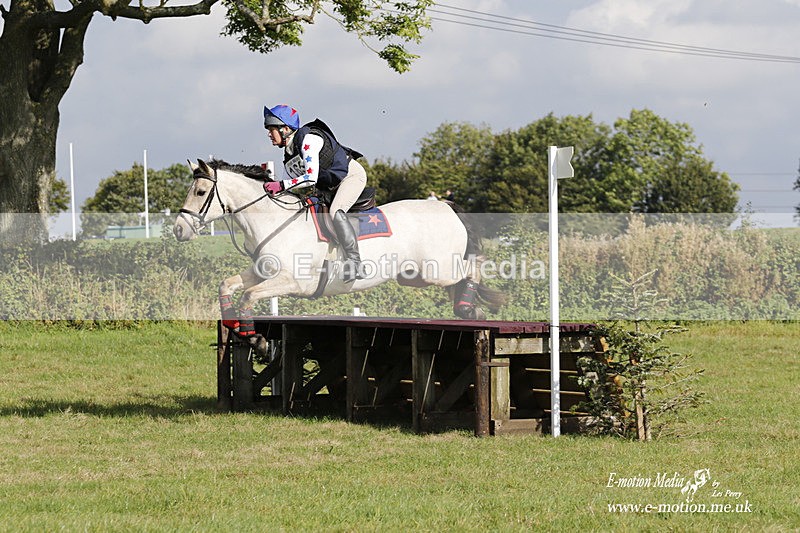  WWHT 171021 3011 - Intermediate (0.90m)  17/10/21