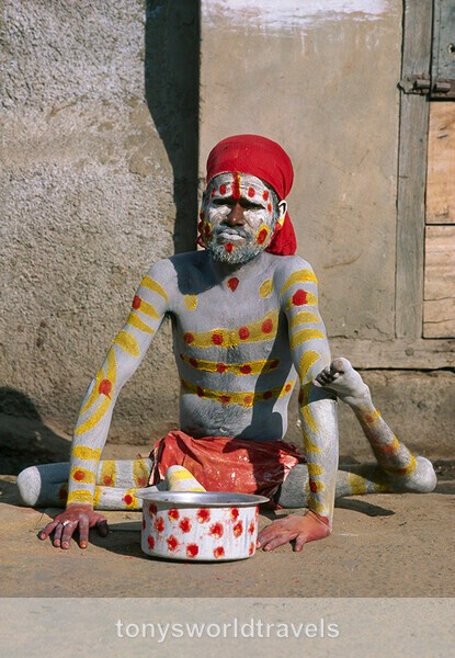 Painted Handicap Begger, India 1989 - The Story behind the Photograph