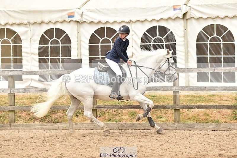 230618-144200-12966 - Cls 25 Pony Foxhunter & 1.10m Open