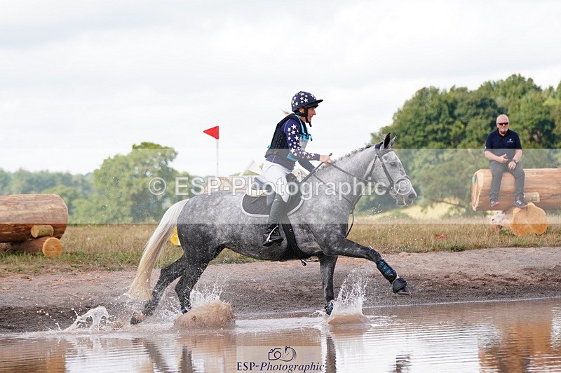 250803A-162130-17141 - Q-754-Leigh.Smallacombe-CRUISING.CARRA