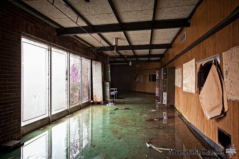  - The Abandoned Aquarium