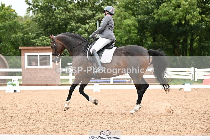 240815A-140855-01955 - 295-Zara.Bassett-Croon.Gravin