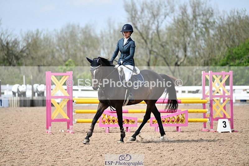 240511A-153531-14164 - Cls 25 British Novice and 90cm Open