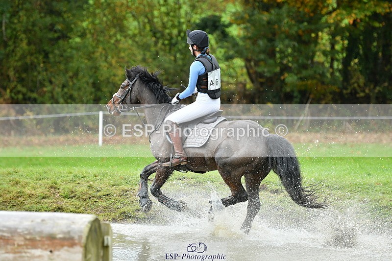 251025A-132055-19960 - F-466-Amber.Golley