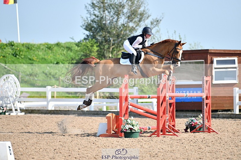 240512A-165439-19900 - Cls 44 1.05m National Am Quali