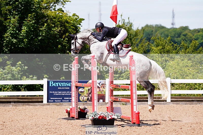 240629A-121930-05290 - Cls 18 Newcomers and 1m Open