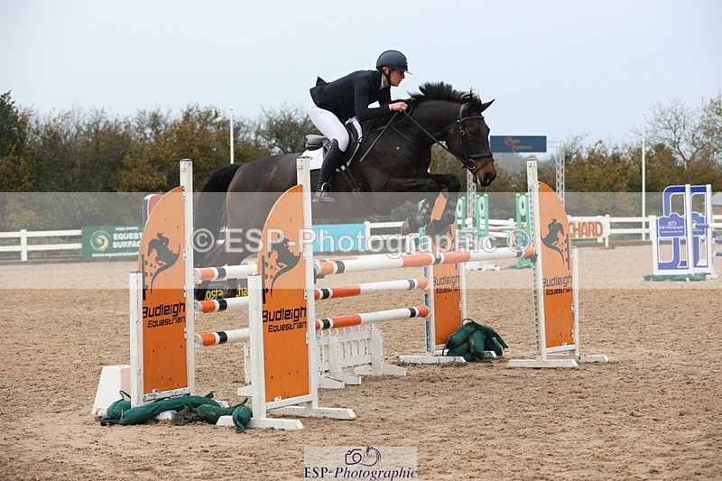 231112A-125405-04254 - Cls 19 Snr 1.05m Open