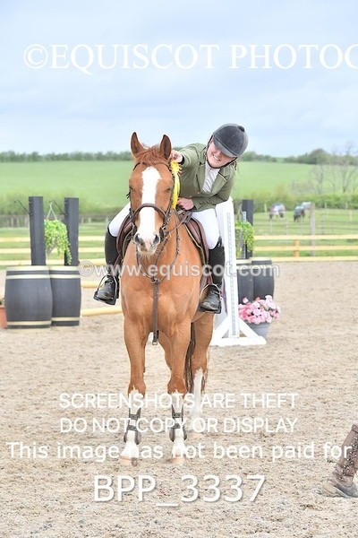 BPP_3337 - CLASS 14 SUN Senior BritiNovice/ 90cm Open