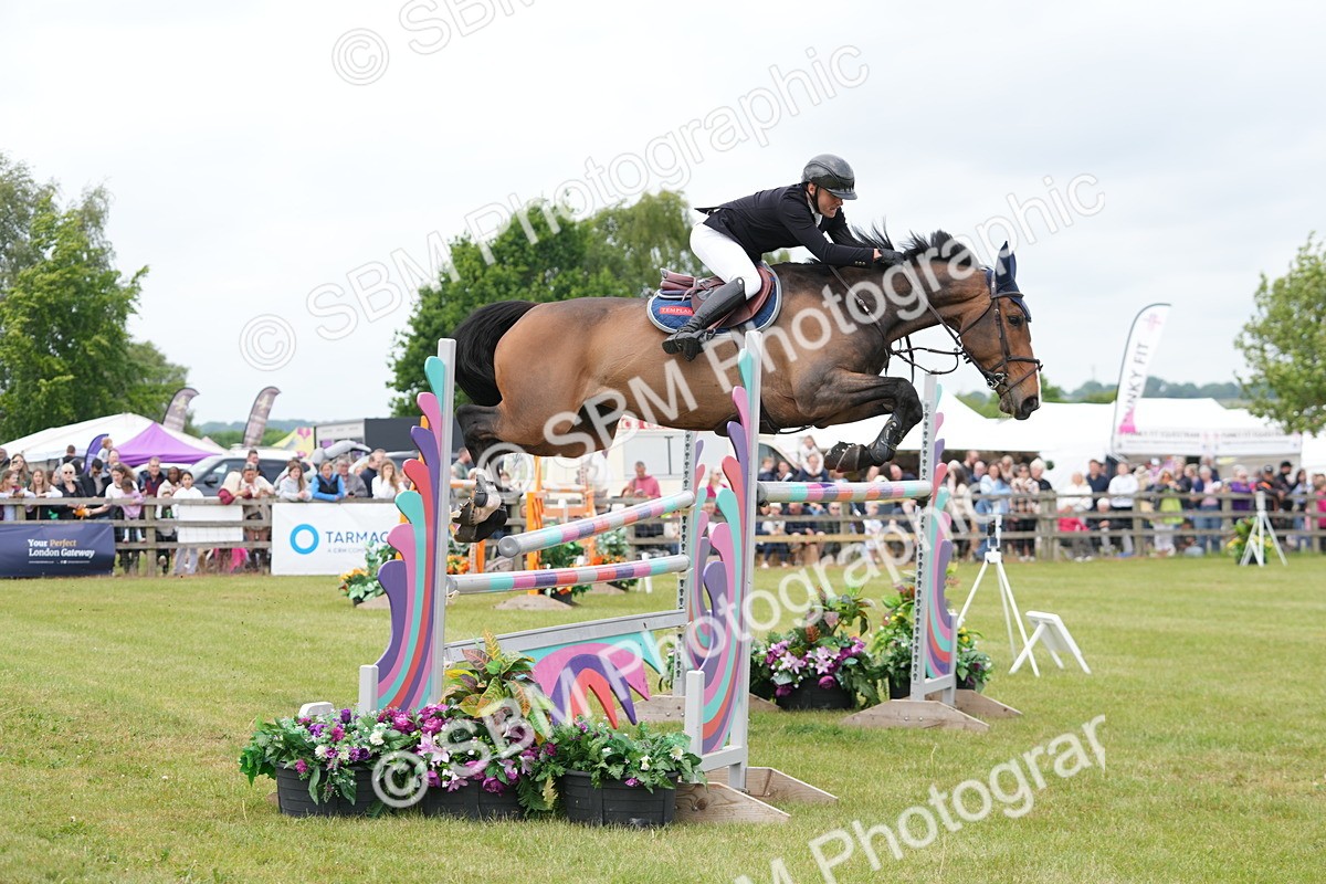 SBM_06602 - Class 202 - National 1.40m Open